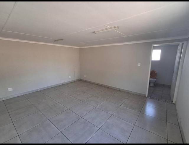 BUSINESS PROPERTY TO RENT IN POMONA